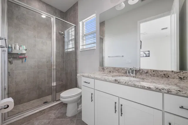 Residence photo 30