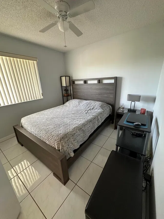 Unit 317 photo 7