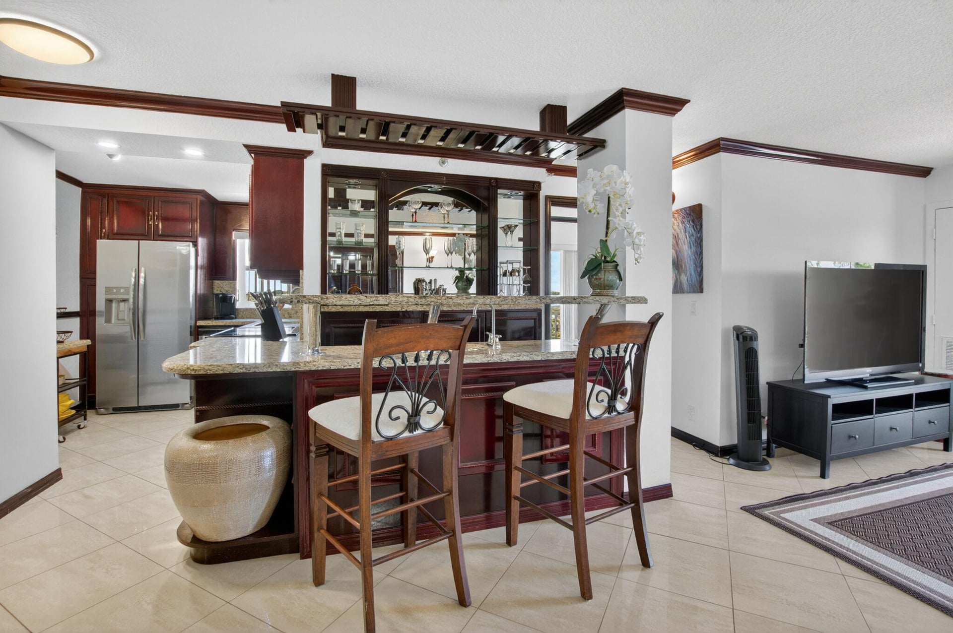Unit 402 photo 18