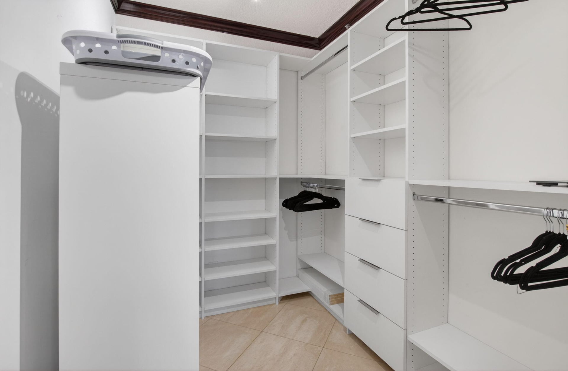 Unit 402 photo 27