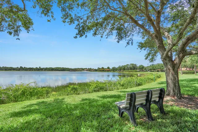 Evergrene Palm Beach Gardens Residence photo 30