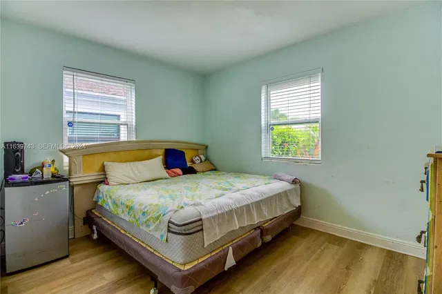 Residence photo 6