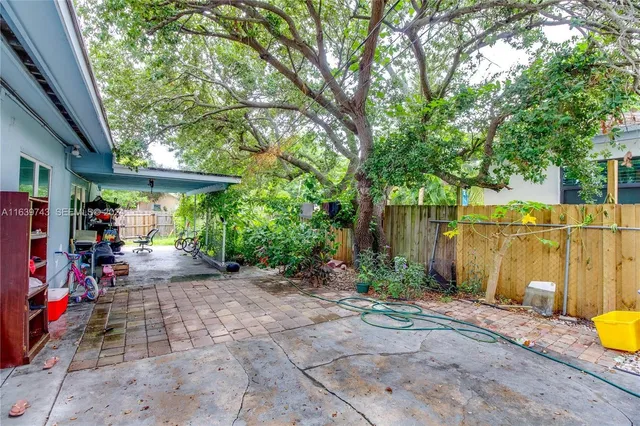 Residence photo 14