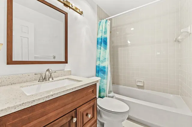  Residence photo 15