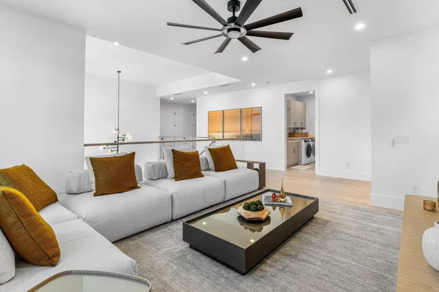 Residence photo 5