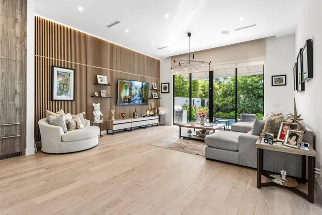 Palm Trail Delray Beach Residence photo 4