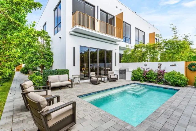 Palm Trail Delray Beach Residence photo 18