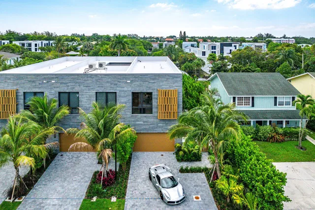 Palm Trail Delray Beach Residence photo 24