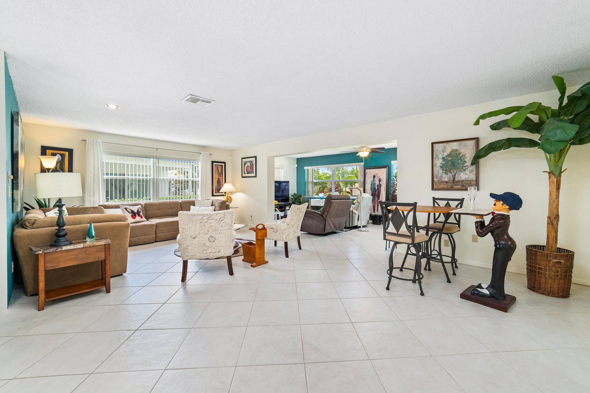  Residence photo 5