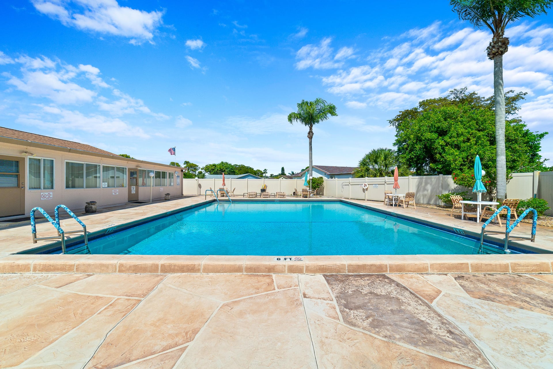  Residence photo 35
