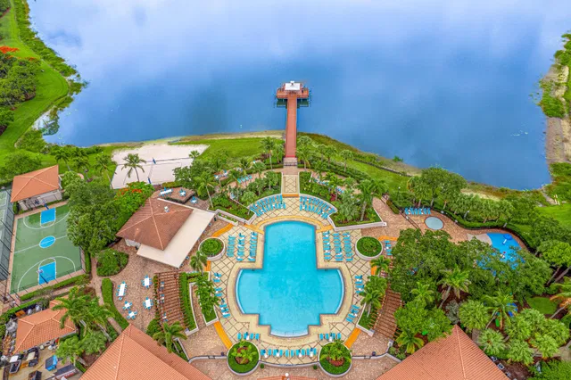 Evergrene Palm Beach Gardens Residence photo 47