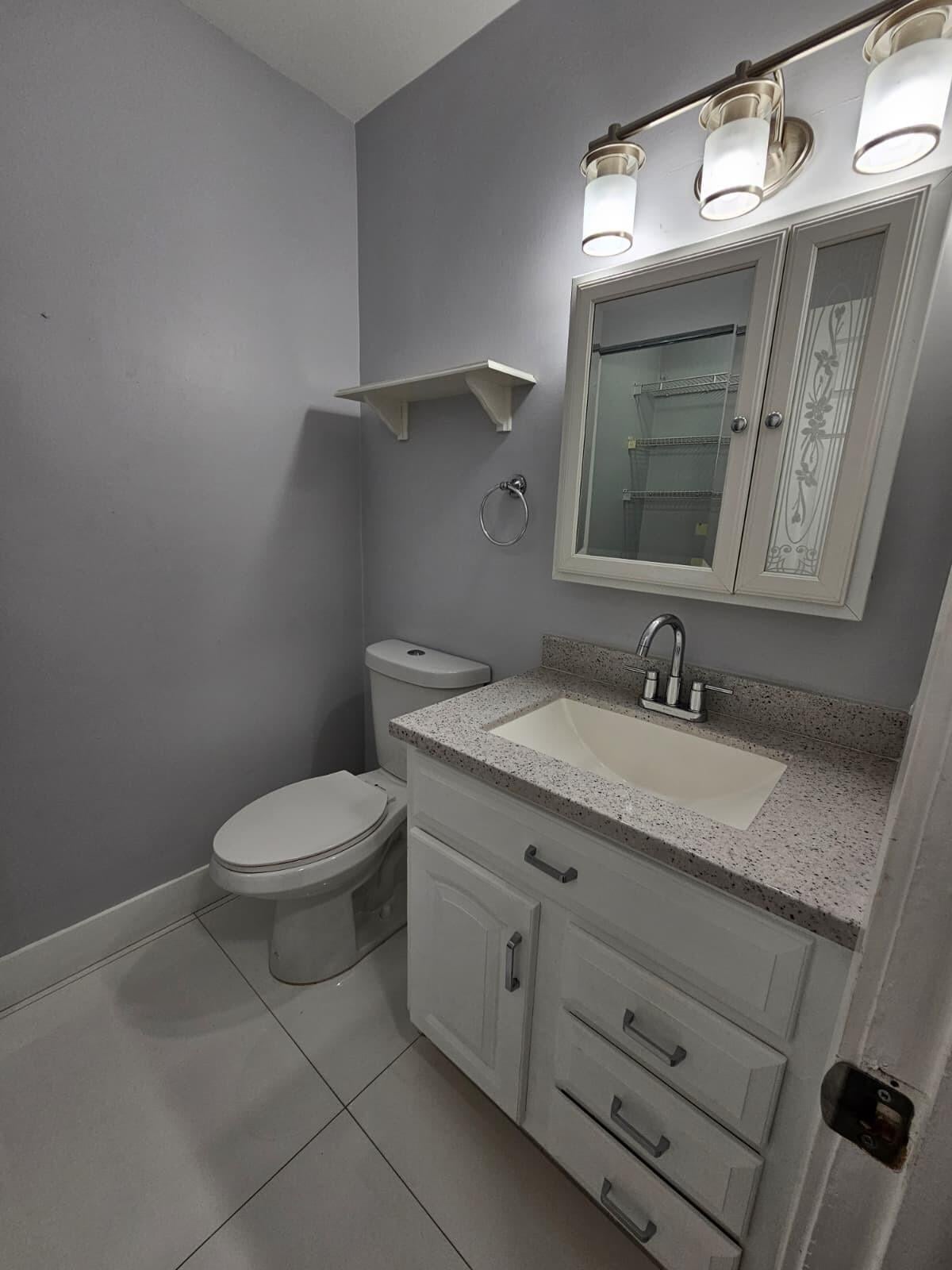  Unit 4 photo 14