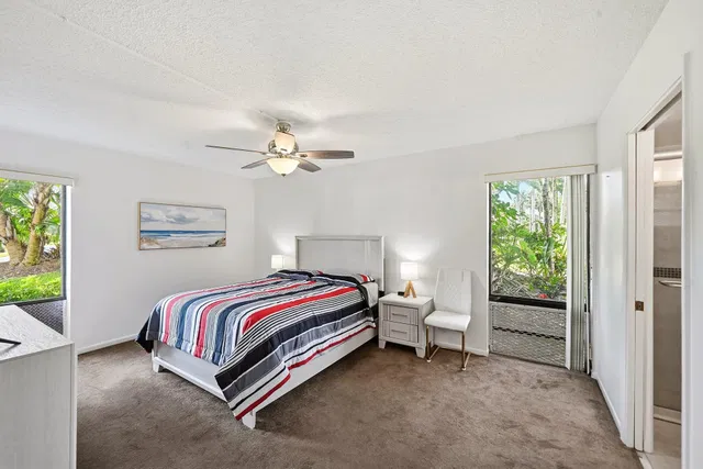Unit 186 photo 9
