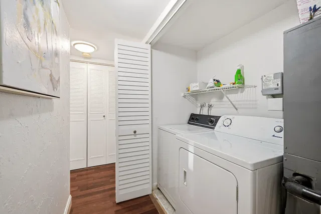 Unit 186 photo 18