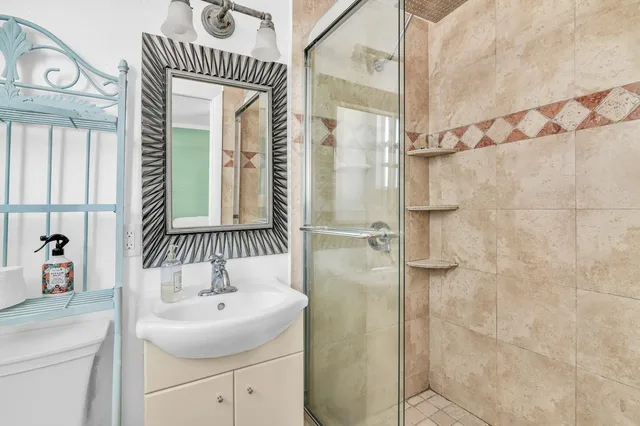 Tradewinds Estates Residence photo 9