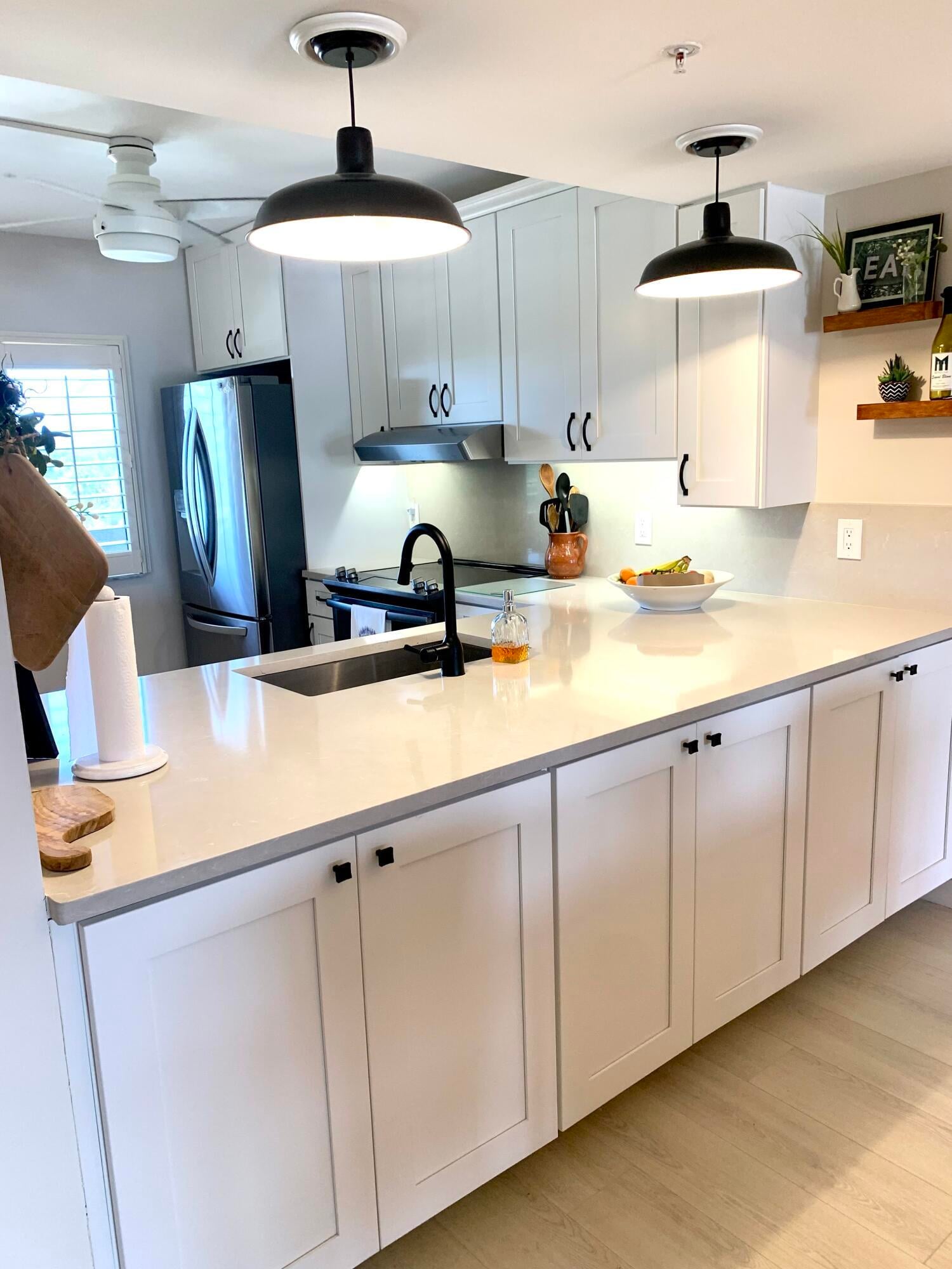 Unit 406 photo 6