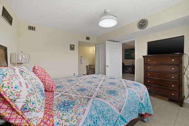  Unit 304 photo 17