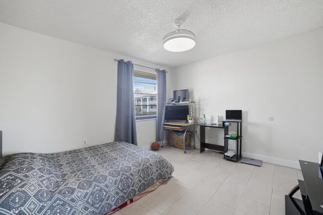  Unit 304 photo 19