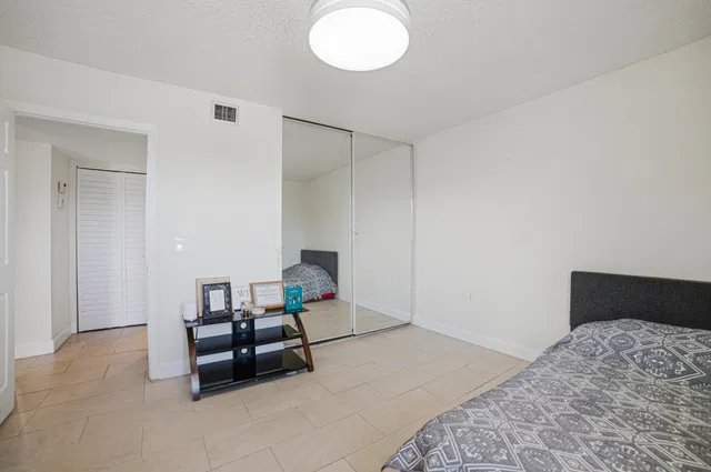  Unit 304 photo 20