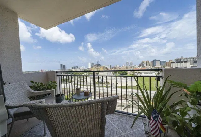 The Montecito Unit 1203 photo 2