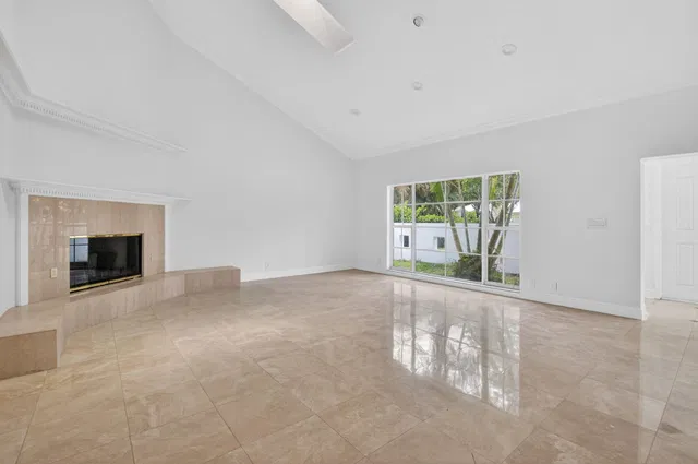Residence photo 15