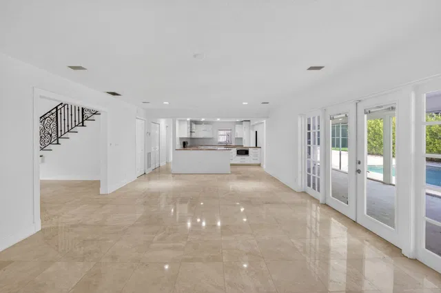 Residence photo 18