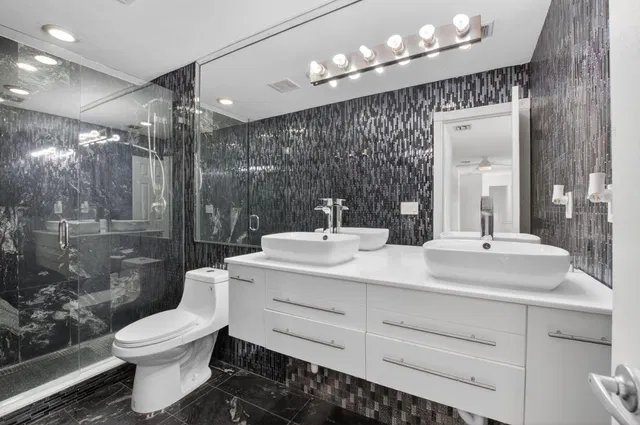 Residence photo 36