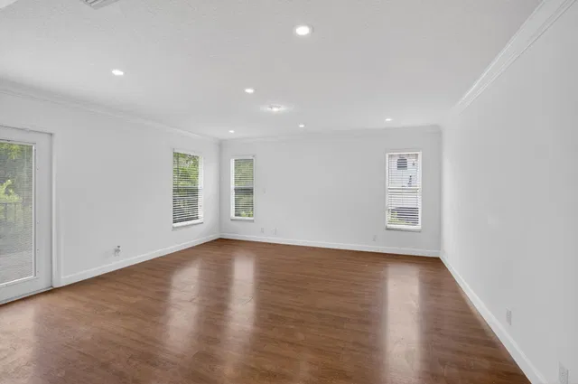 Residence photo 44