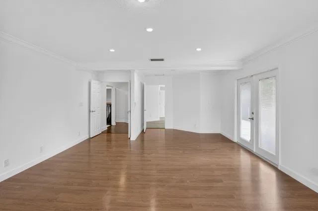 Residence photo 46