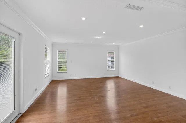 Residence photo 47