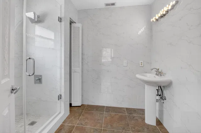 Residence photo 57