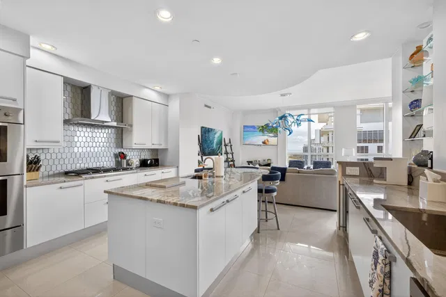 Renaissance on the Ocean Unit 2050 photo 7