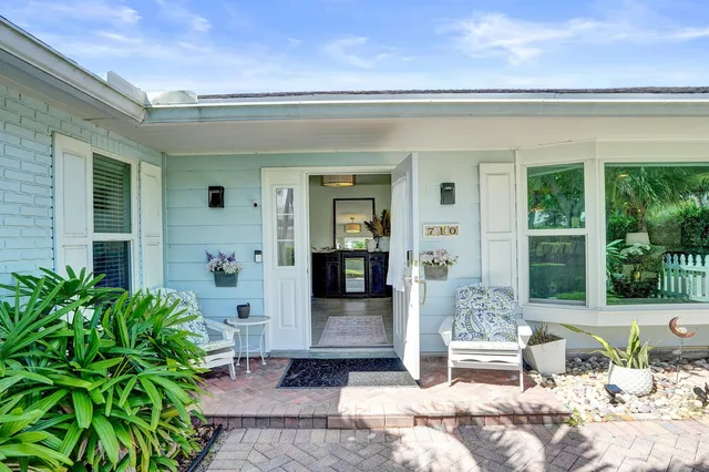 Residence photo 3