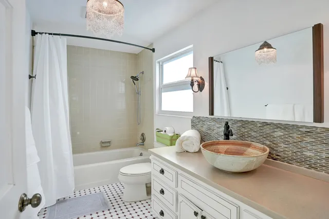 Residence photo 25