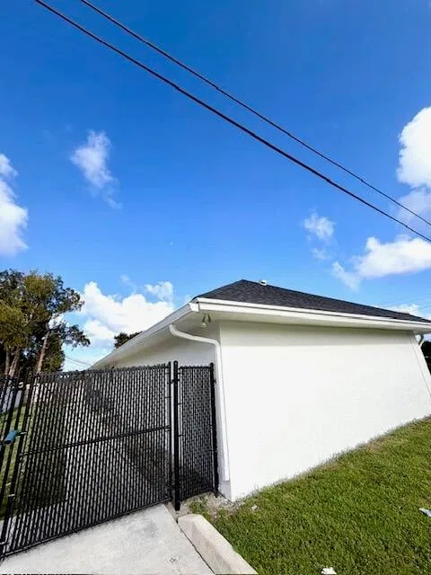 Residence photo 23