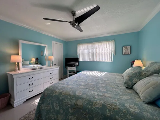  Unit E6 photo 21