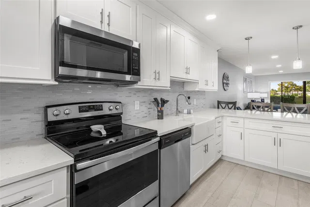 Residence photo 6