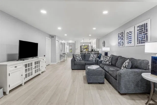 Residence photo 9