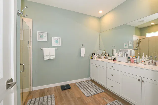 Residence photo 38
