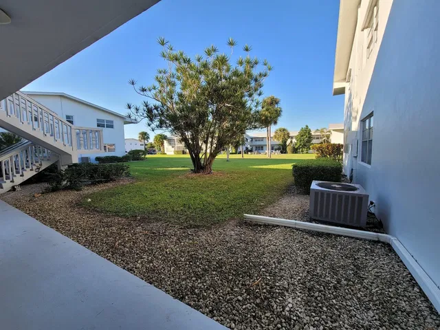 Residence photo 5