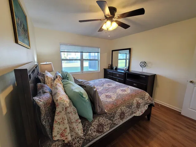Residence photo 12