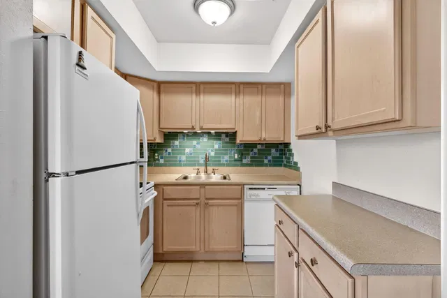 Unit M4 photo 10