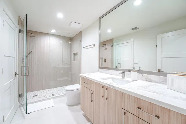 Boca Harbour Residence photo 26