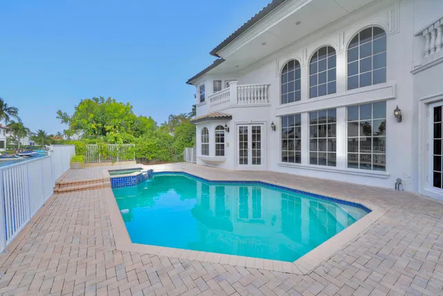 Boca Harbour Residence photo 37