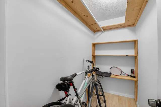 Residence photo 26