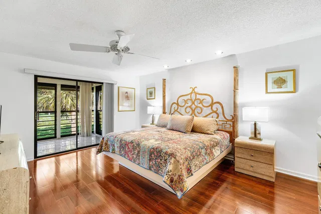 Unit 203 photo 14