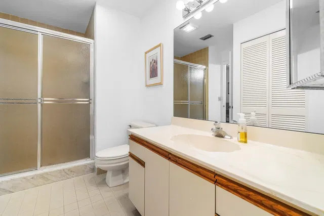 Unit 203 photo 24