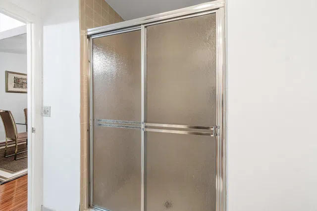 Unit 203 photo 25
