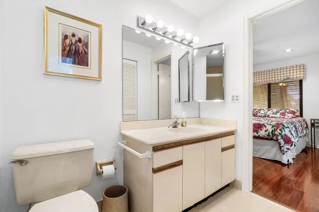 Unit 203 photo 26