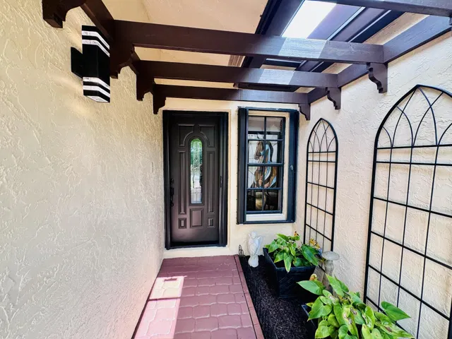 Residence photo 6